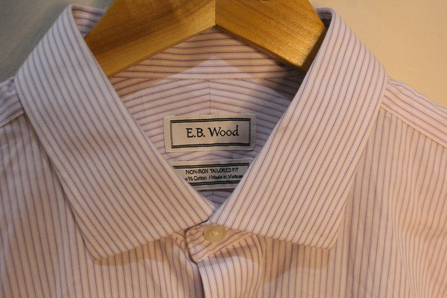 EB WOODS SHIRT MENS 16.5 32-33 STRIPED LIGHT BLUE NON IRON TAILORED FIT DRESS