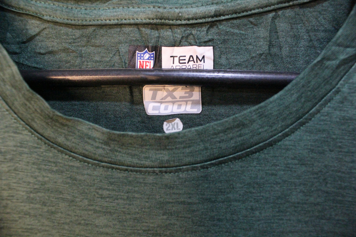 NFL Team Apparel Green Bay Packers T-shirt (Men's X-Large)