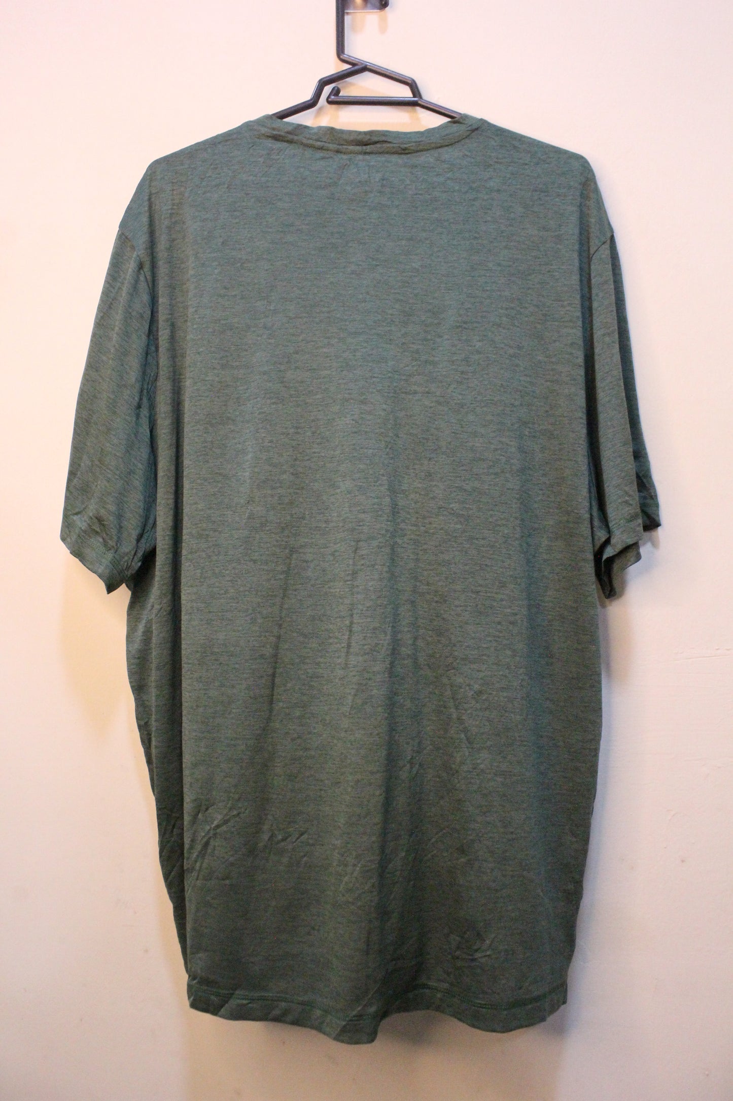 NFL Team Apparel Green Bay Packers T-shirt (Men's X-Large)