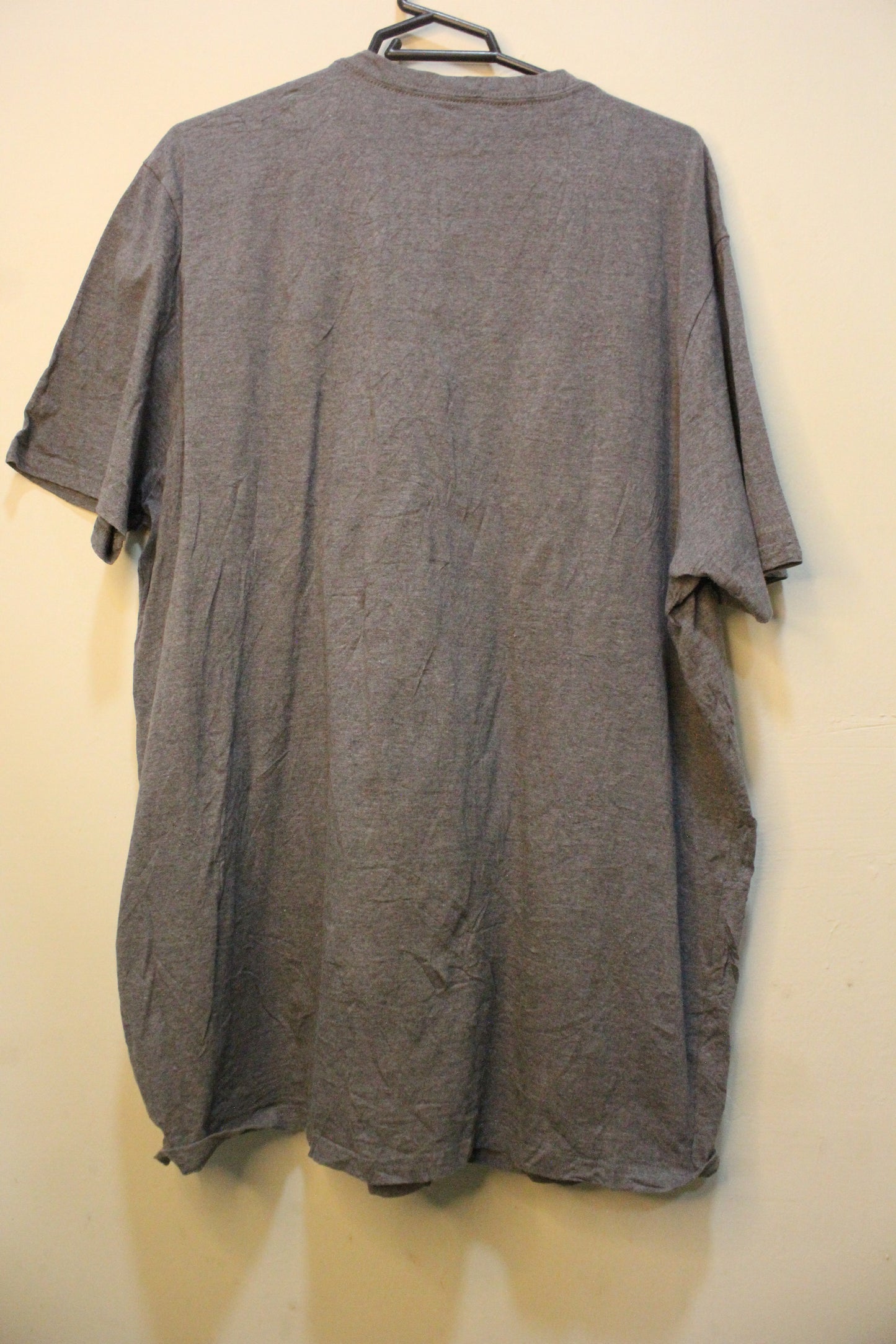 Under Armour Shirt Mens xl yelllow HeatGear Short Sleeve Crew Neck Workout