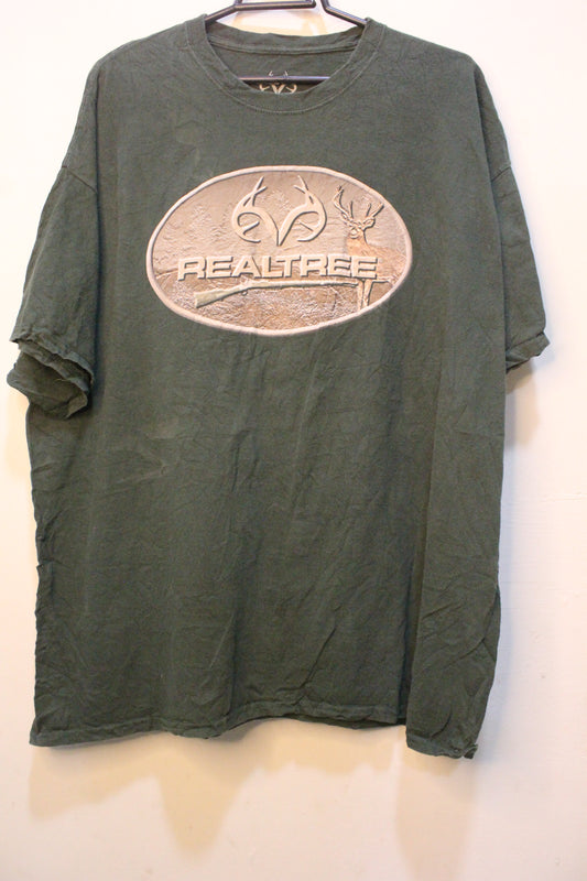 Men's T shirt- REALTREE Graphic T-Shirt Size Medium only -American Deer Hunting