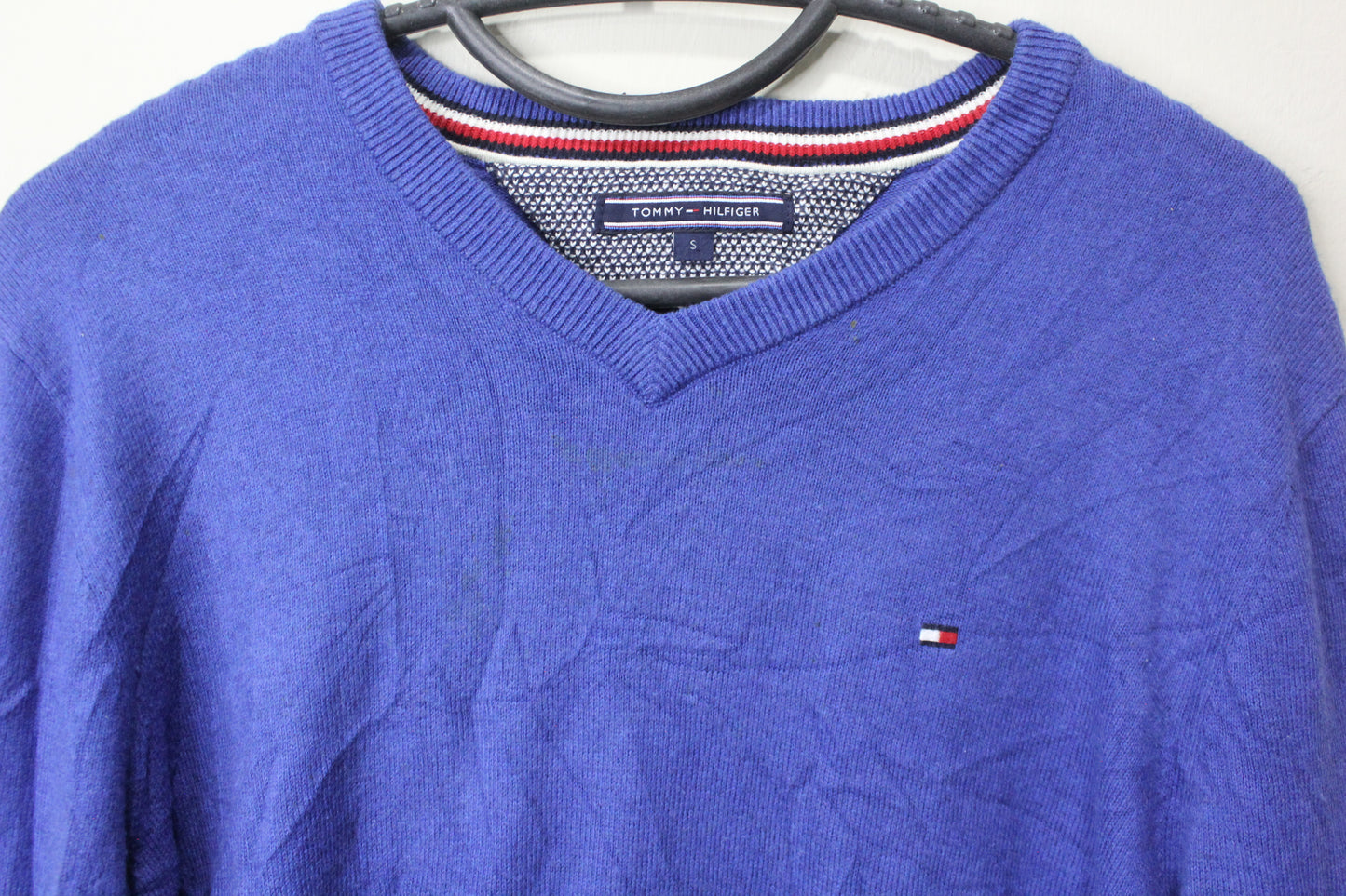 NWT TOMMY HILFIGER Men's Pacific V Neck Sweater