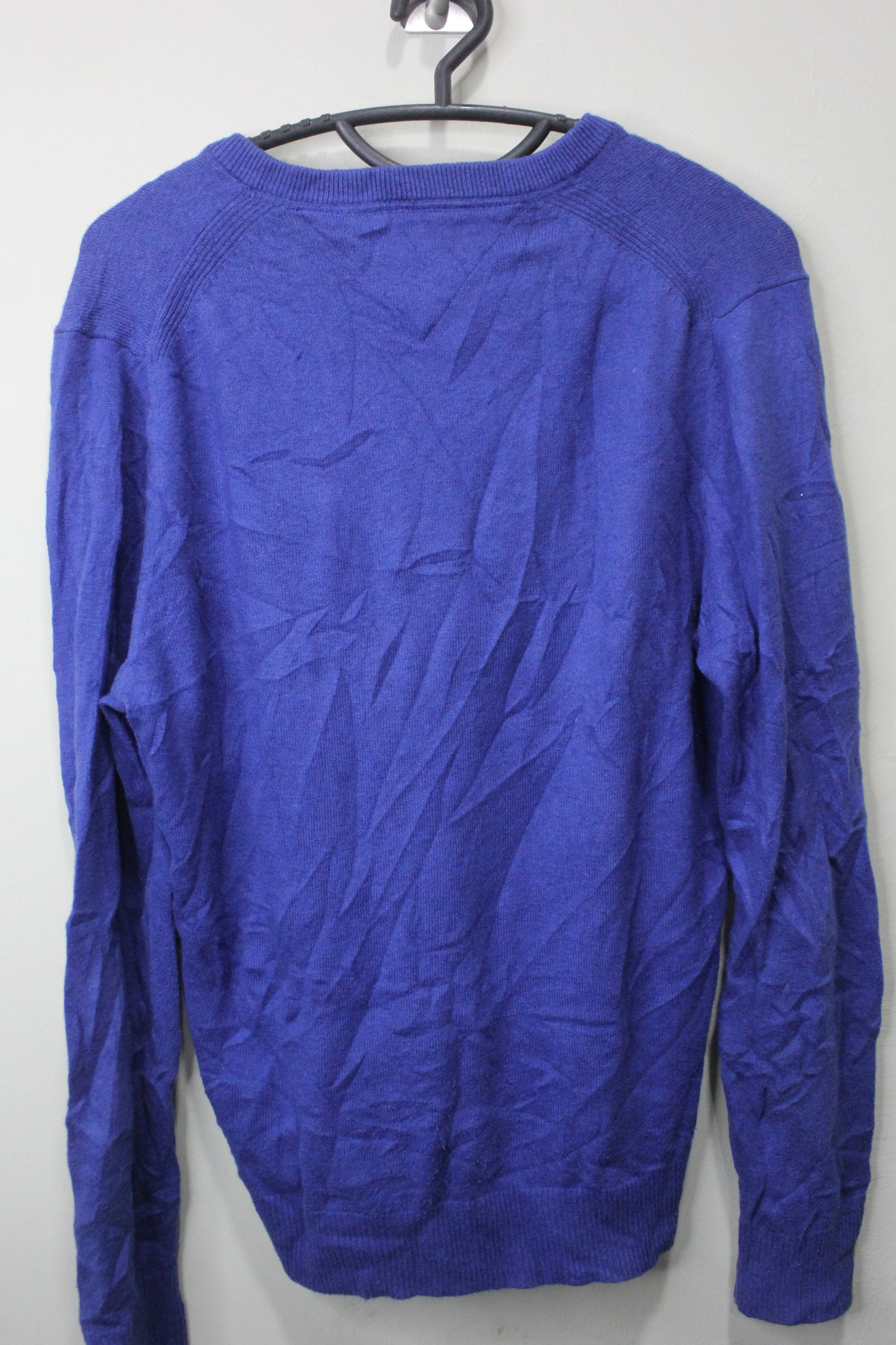 NWT TOMMY HILFIGER Men's Pacific V Neck Sweater