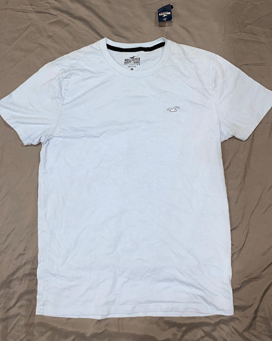 Hollister Co. Men’s Embroidered Logo Tee – Light Blue Premium